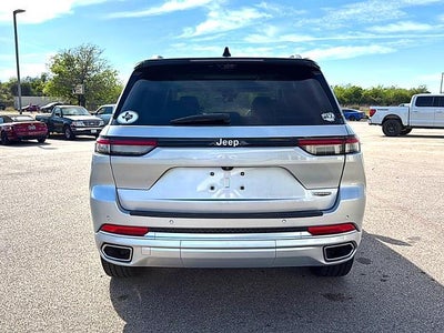 2023 Jeep Grand Cherokee Summit 4x2