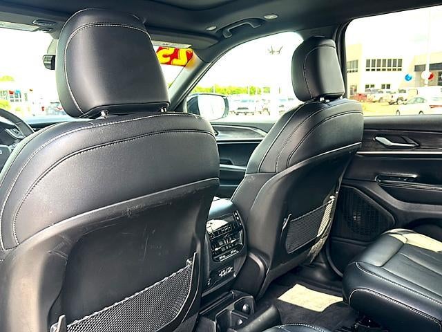 2025 Jeep Grand Cherokee L Limited 4x4