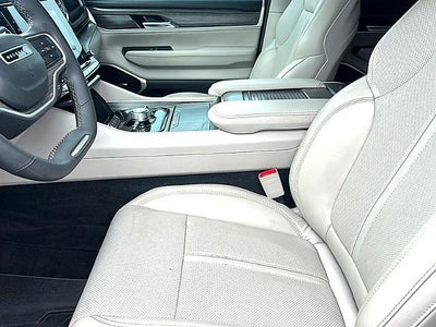 2023 Jeep Wagoneer L Series II 4x4