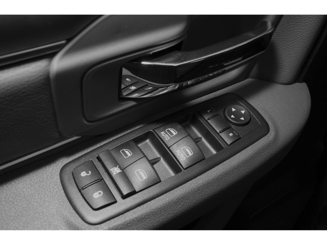 2015 RAM 1500 2WD Quad Cab 6.4 Ft Box Lone Star