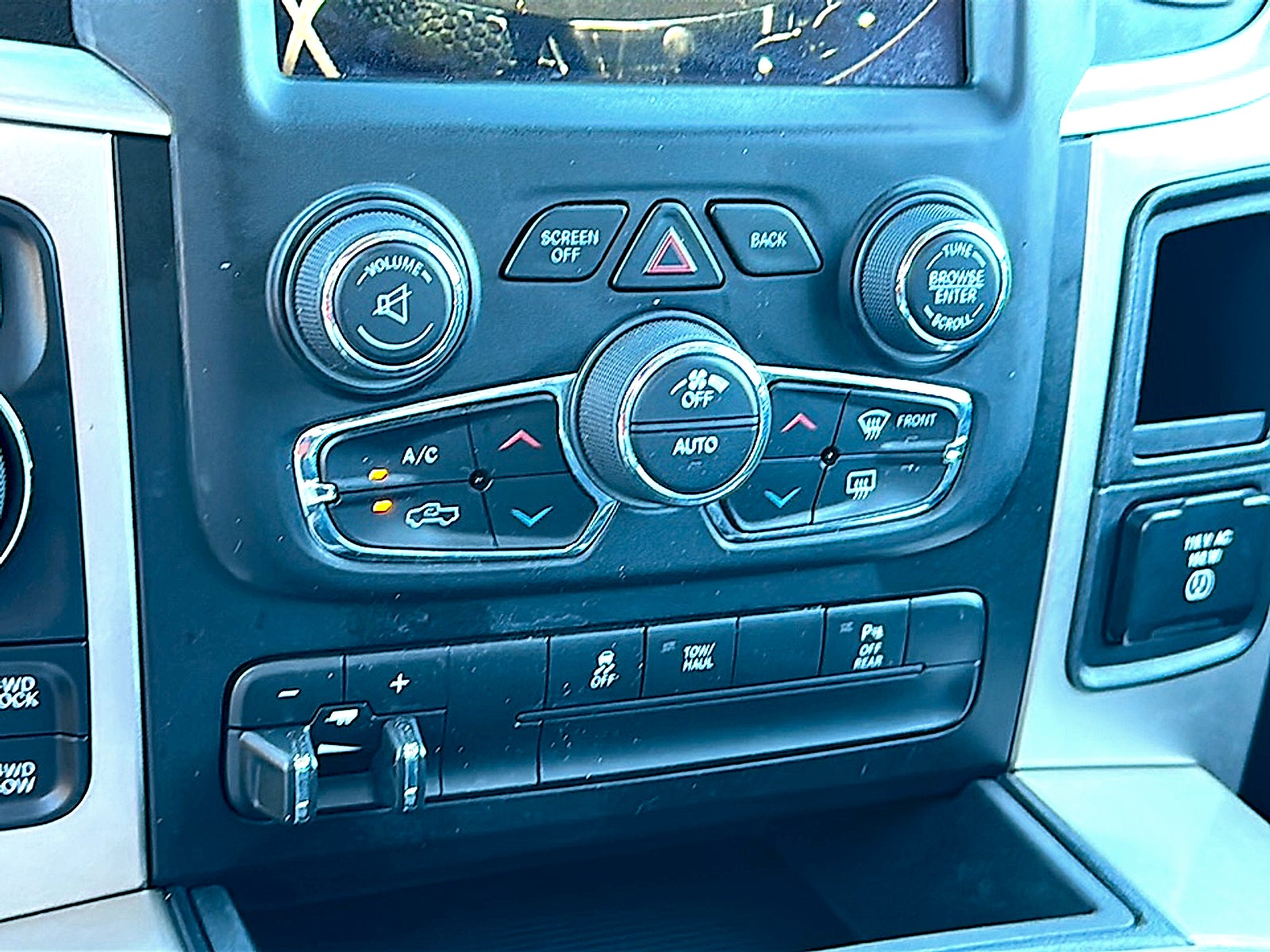 2019 RAM 1500 Classic Warlock Crew Cab 4x4 5'7" Box