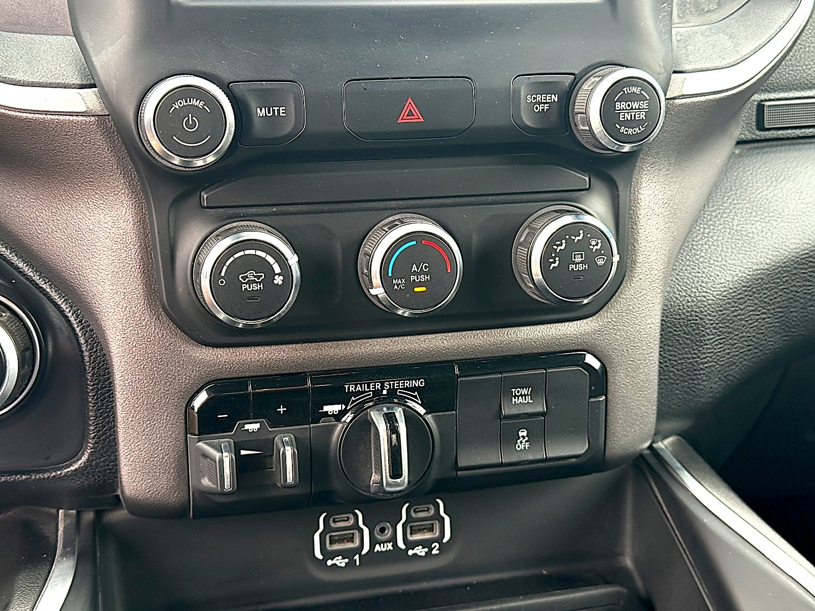 2021 RAM 1500 Lone Star Quad Cab 4x2 6'4" Box