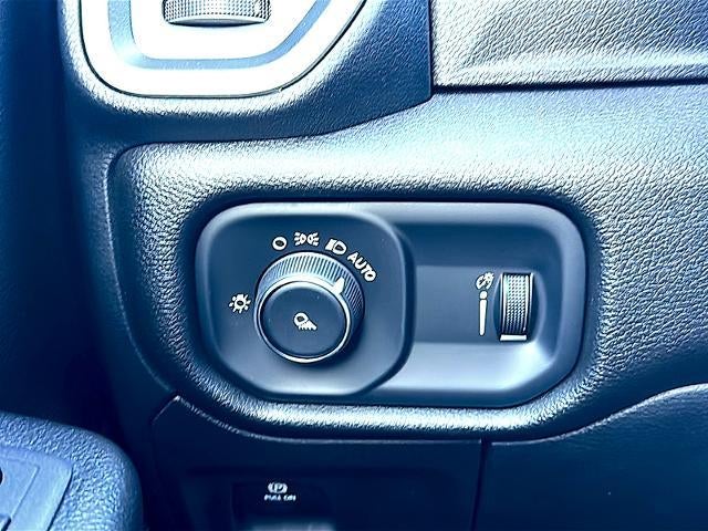 2023 RAM 1500 Big Horn 4x2 Crew Cab 5'7" Box