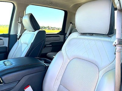 2022 RAM 1500 Limited 4x2 Crew Cab 5'7" Box