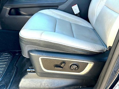 2022 RAM 1500 Limited 4x2 Crew Cab 5'7" Box