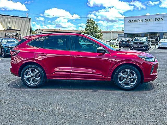 2023 Ford Escape ST-Line FWD