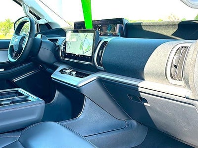 2025 Ford Expedition Active 4x4