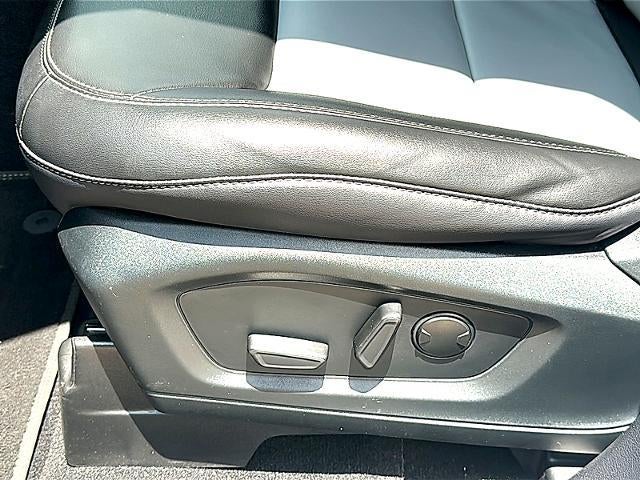 2022 Ford Explorer XLT RWD