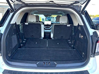 2025 Ford Explorer Platinum RWD