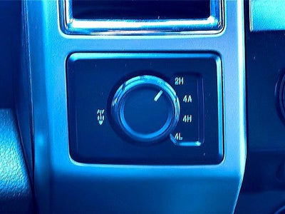 2015 Ford F-150 4WD SuperCrew 5-1/2 Ft Box Lariat