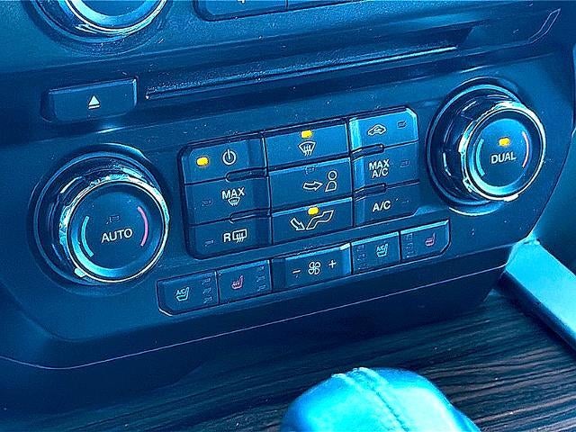 2015 Ford F-150 4WD SuperCrew 5-1/2 Ft Box Lariat