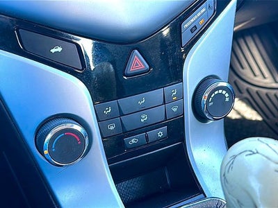 2015 Chevrolet Cruze Sedan L (Manual)