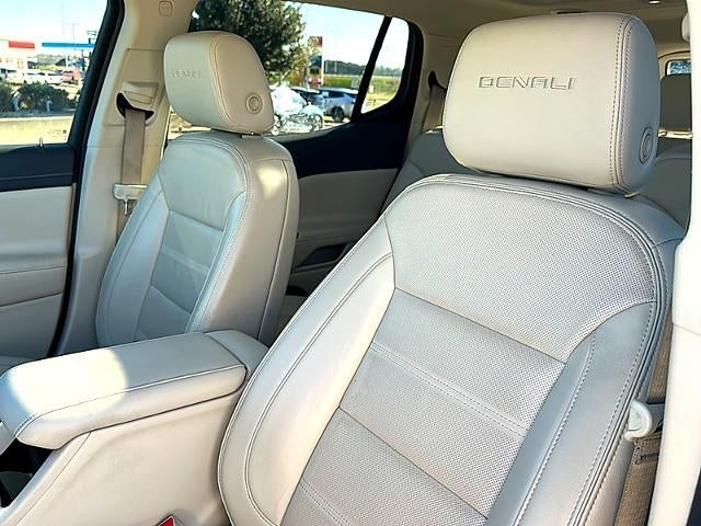 2023 GMC Acadia FWD Denali