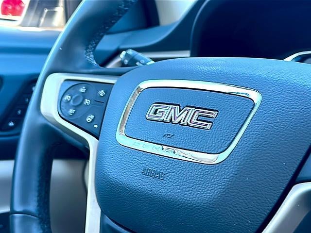 2023 GMC Acadia FWD Denali