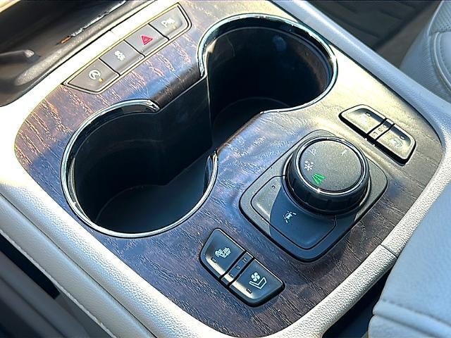 2023 GMC Acadia FWD Denali