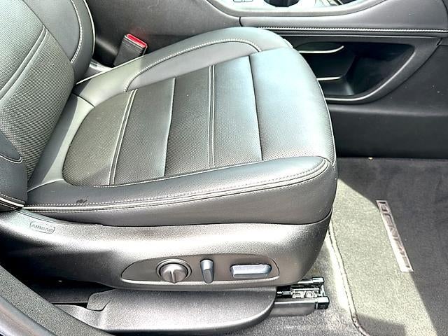 2023 GMC Acadia FWD Denali