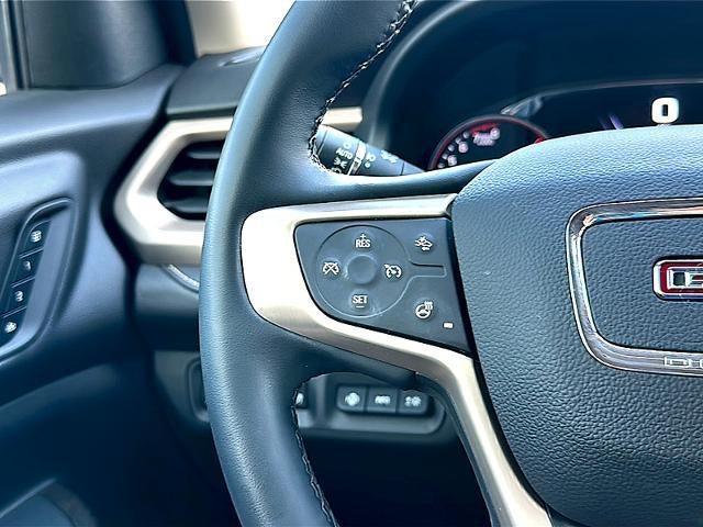 2023 GMC Acadia AWD Denali