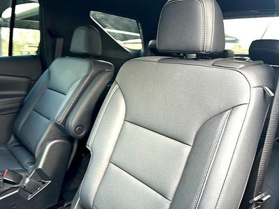 2025 Chevrolet Traverse LT w/1LT