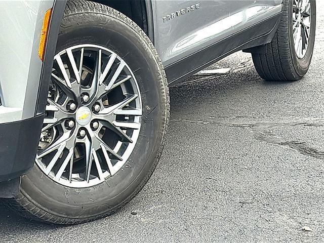 2025 Chevrolet Traverse LT w/1LT