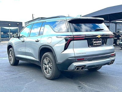 2025 Chevrolet Traverse LT w/1LT