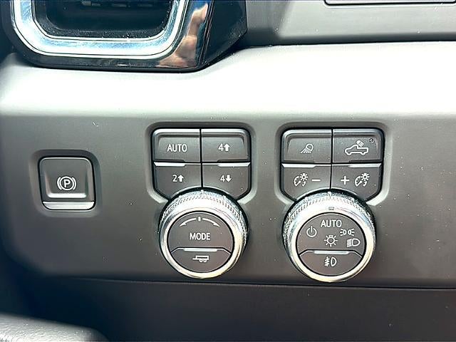 2024 GMC Sierra 2500 HD Crew Cab Standard Box 4-Wheel Drive Denali