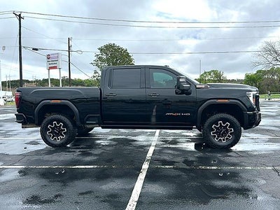 2024 GMC Sierra 2500 HD Crew Cab Standard Box 4-Wheel Drive AT4X