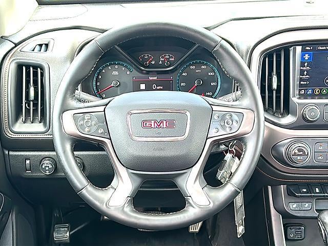 2022 GMC Canyon Crew Cab Short Box 4-Wheel Drive AT4 w/Leather
