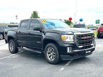 2022 GMC Canyon Crew Cab Short Box 4-Wheel Drive AT4 w/Leather