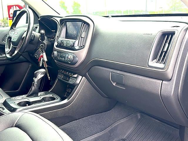 2022 GMC Canyon Crew Cab Short Box 4-Wheel Drive AT4 w/Leather