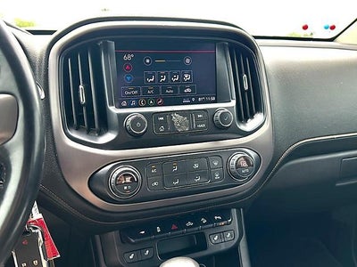 2022 GMC Canyon Crew Cab Short Box 4-Wheel Drive AT4 w/Leather