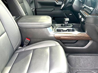 2024 GMC Sierra 1500 Crew Cab Short Box 2-Wheel Drive Elevation