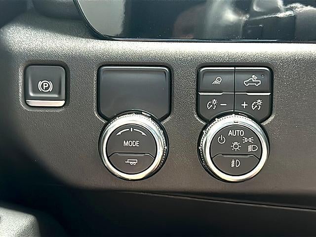 2024 GMC Sierra 1500 Crew Cab Short Box 2-Wheel Drive Elevation