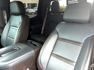 2019 GMC Sierra 1500 Crew Cab Short Box 4-Wheel Drive Denali