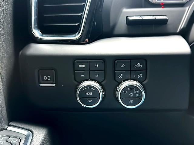 2023 GMC Sierra 1500 Crew Cab Short Box 4-Wheel Drive Denali