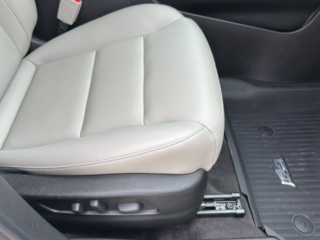 2023 Cadillac XT4 FWD 4dr Luxury