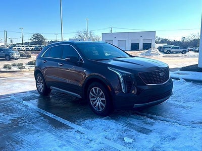 2023 Cadillac XT4 FWD 4dr Premium Luxury