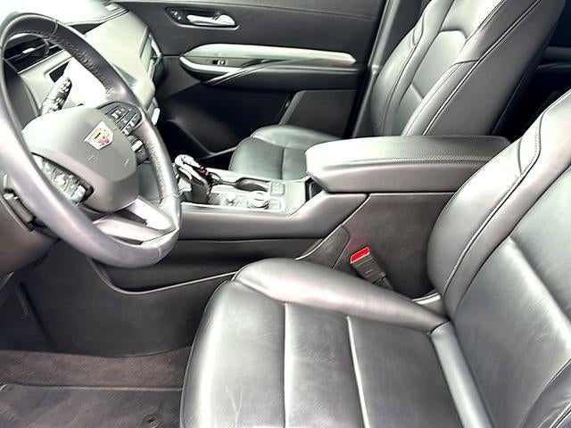 2023 Cadillac XT4 FWD 4dr Premium Luxury