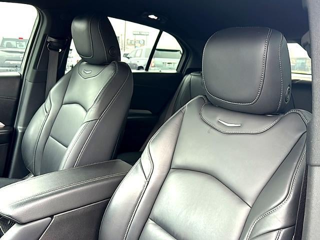 2023 Cadillac XT4 FWD 4dr Premium Luxury