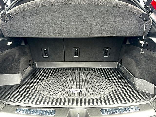 2023 Cadillac XT4 FWD 4dr Premium Luxury