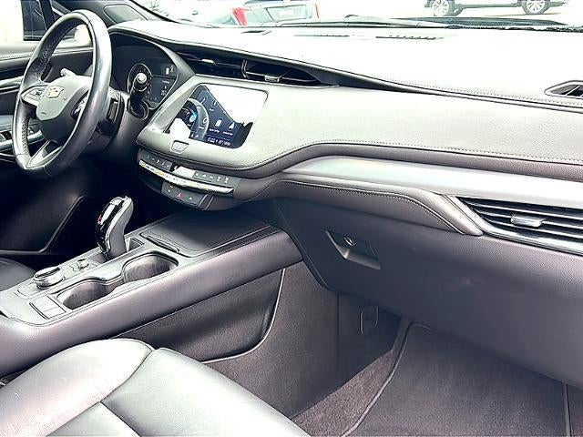 2023 Cadillac XT4 FWD 4dr Premium Luxury