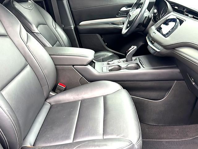 2023 Cadillac XT4 FWD 4dr Premium Luxury