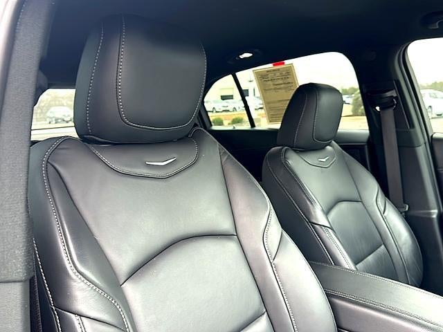 2023 Cadillac XT4 FWD 4dr Premium Luxury