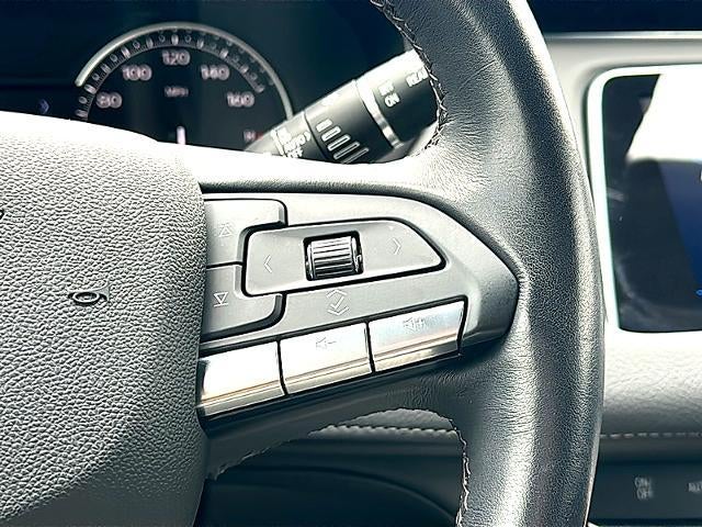 2023 Cadillac XT4 FWD 4dr Premium Luxury