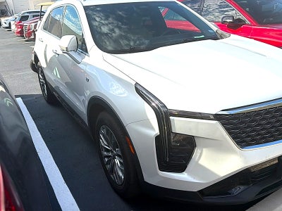 2025 Cadillac XT4 FWD Premium Luxury