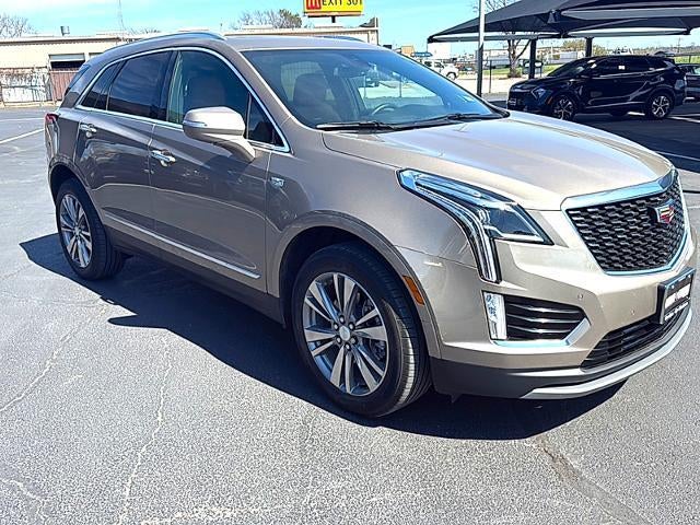 2022 Cadillac XT5 FWD 4dr Premium Luxury