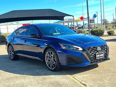 2023 Nissan Altima 2.0 SR Sedan