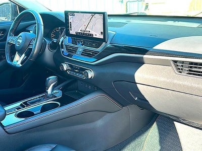 2023 Nissan Altima 2.0 SR Sedan