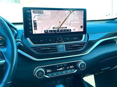 2023 Nissan Altima 2.0 SR Sedan