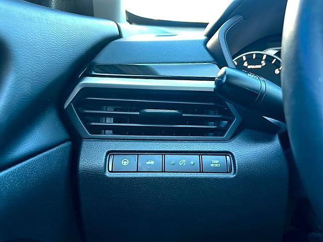 2023 Nissan Altima 2.0 SR Sedan