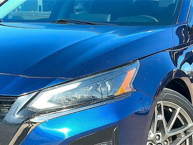 2023 Nissan Altima 2.0 SR Sedan